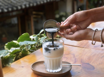 Thai milk tea
